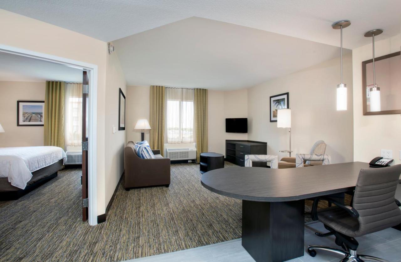 Candlewood Suites - Miami Exec Airport - Kendall By Ihg Country Walk Eksteriør bilde